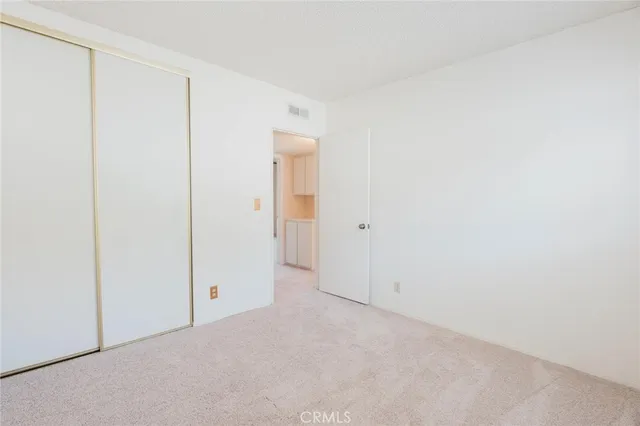 $675,000 | 9576 Vía Bernardo, Burbank, CA 91504