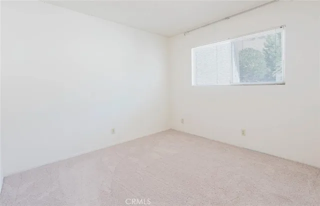 $675,000 | 9576 Vía Bernardo, Burbank, CA 91504