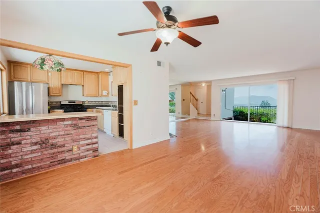 $675,000 | 9576 Vía Bernardo, Burbank, CA 91504