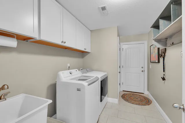 $585,000 | 324 Holly Oaks Lane, Inman, SC 29349