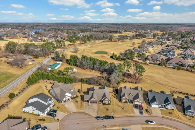 $585,000 | 324 Holly Oaks Lane, Inman, SC 29349
