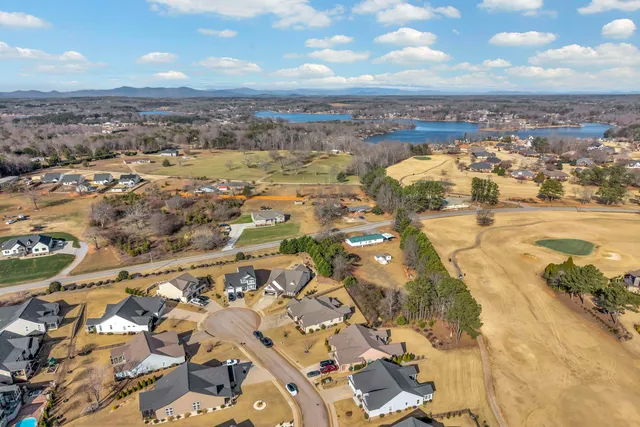 $585,000 | 324 Holly Oaks Lane, Inman, SC 29349