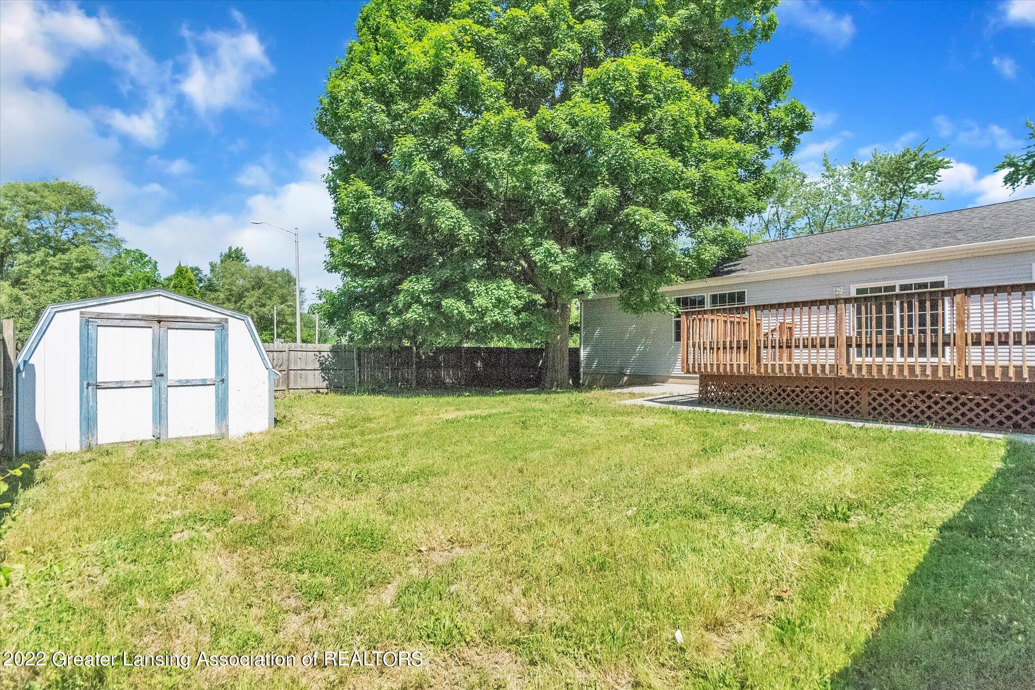 707 Sawyer Road Lansing, MI 48911 - Photo 22 of 28 36-707-Sawyer-Rd-WindowStill-Real-Estate