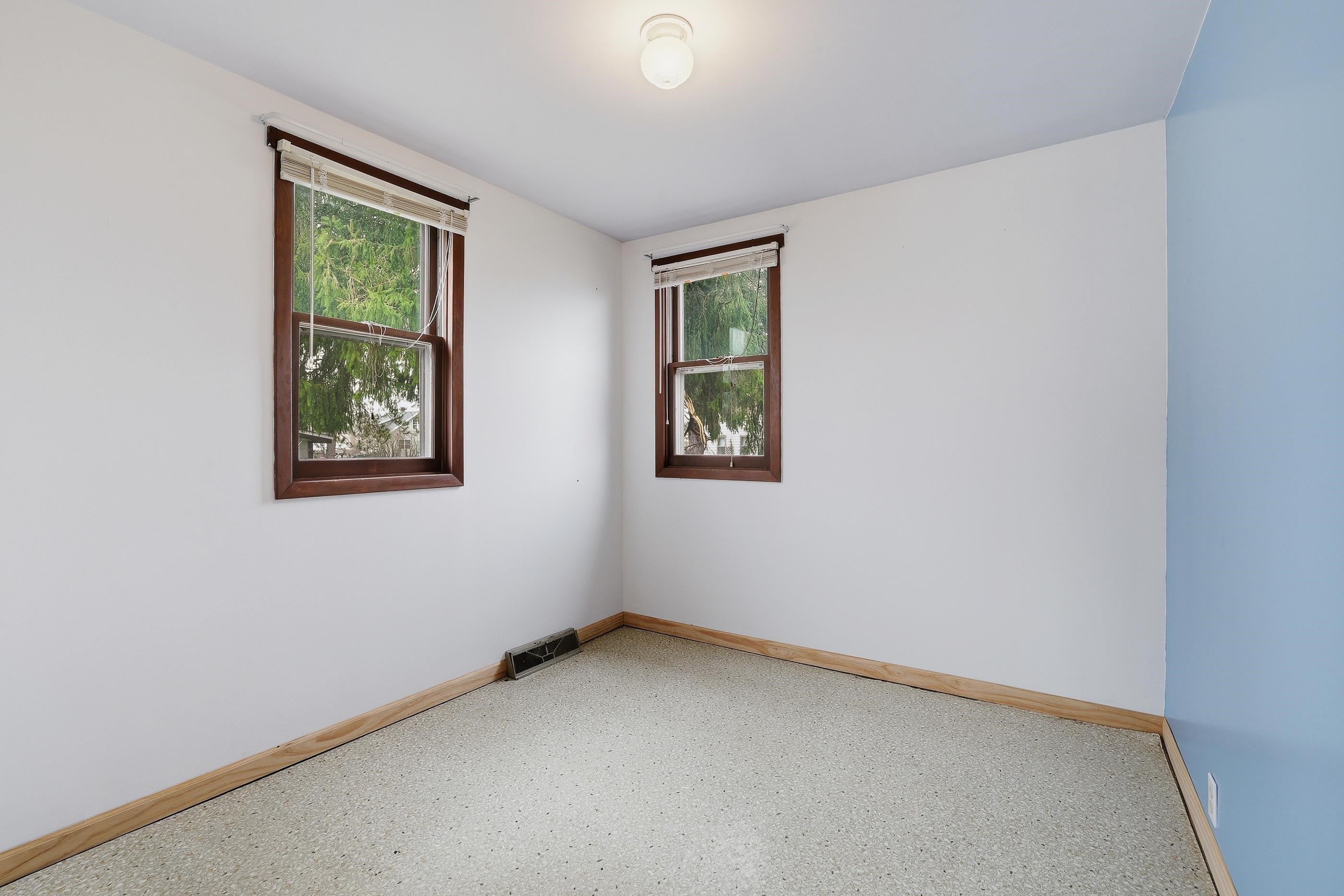 331 2nd Street Rosholt, WI 54473 - Photo 18 of 28