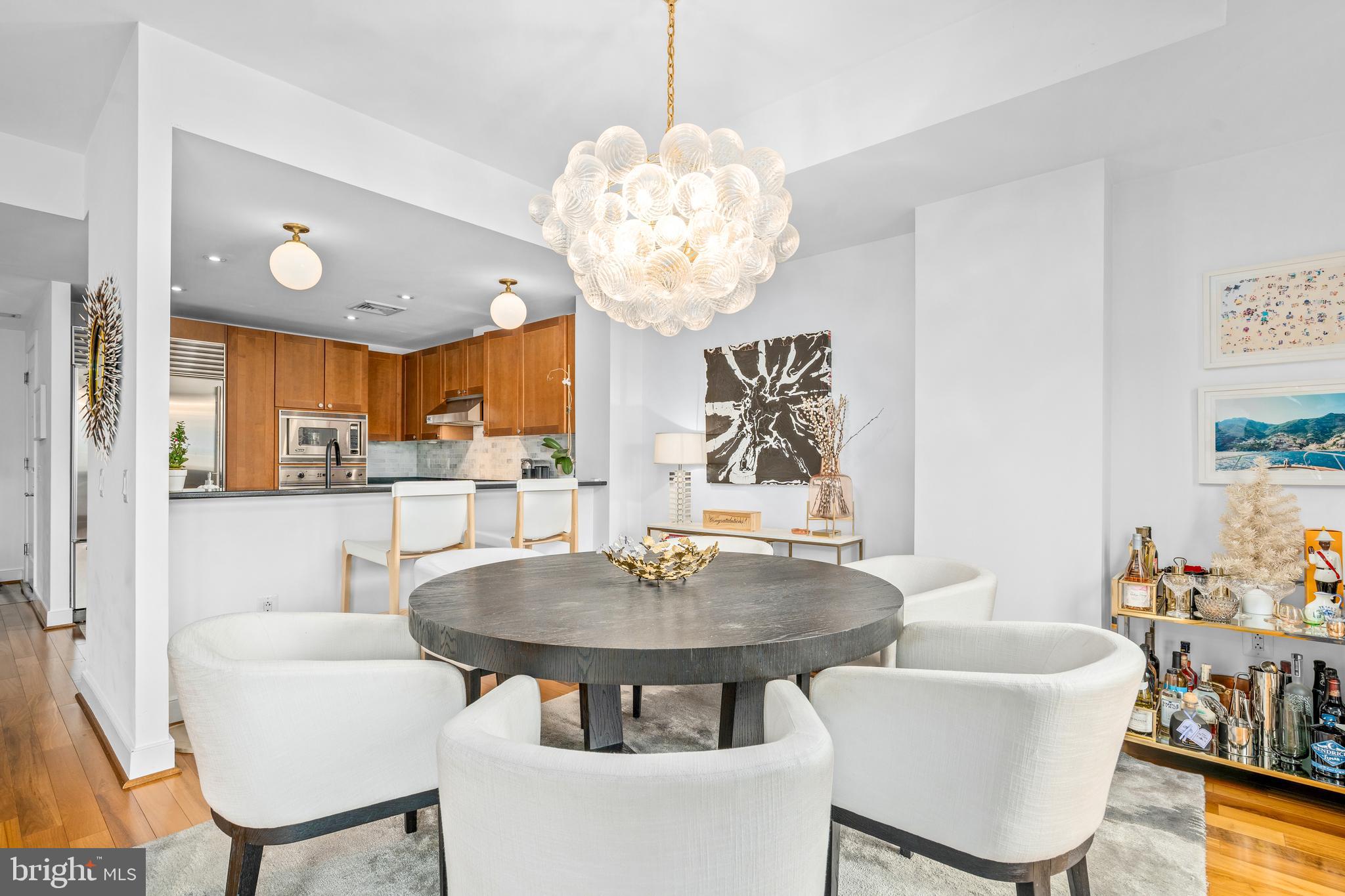 2425 L Street Northwest, Unit 504 Washington, DC 20037 - Photo 11 of 25 Dining room