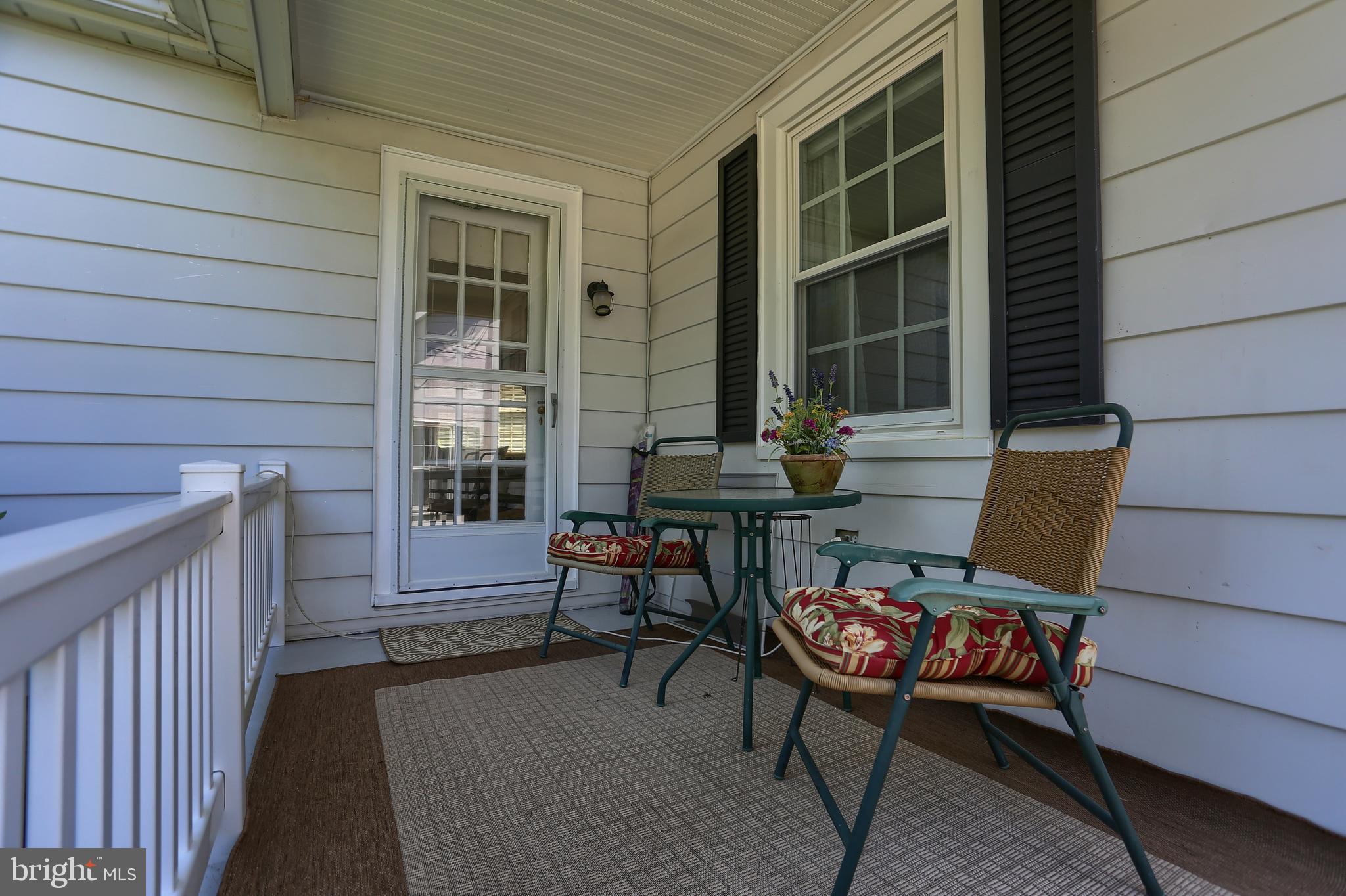 262 South Cedar Street Lititz, PA 17543 - Photo 4 of 33
