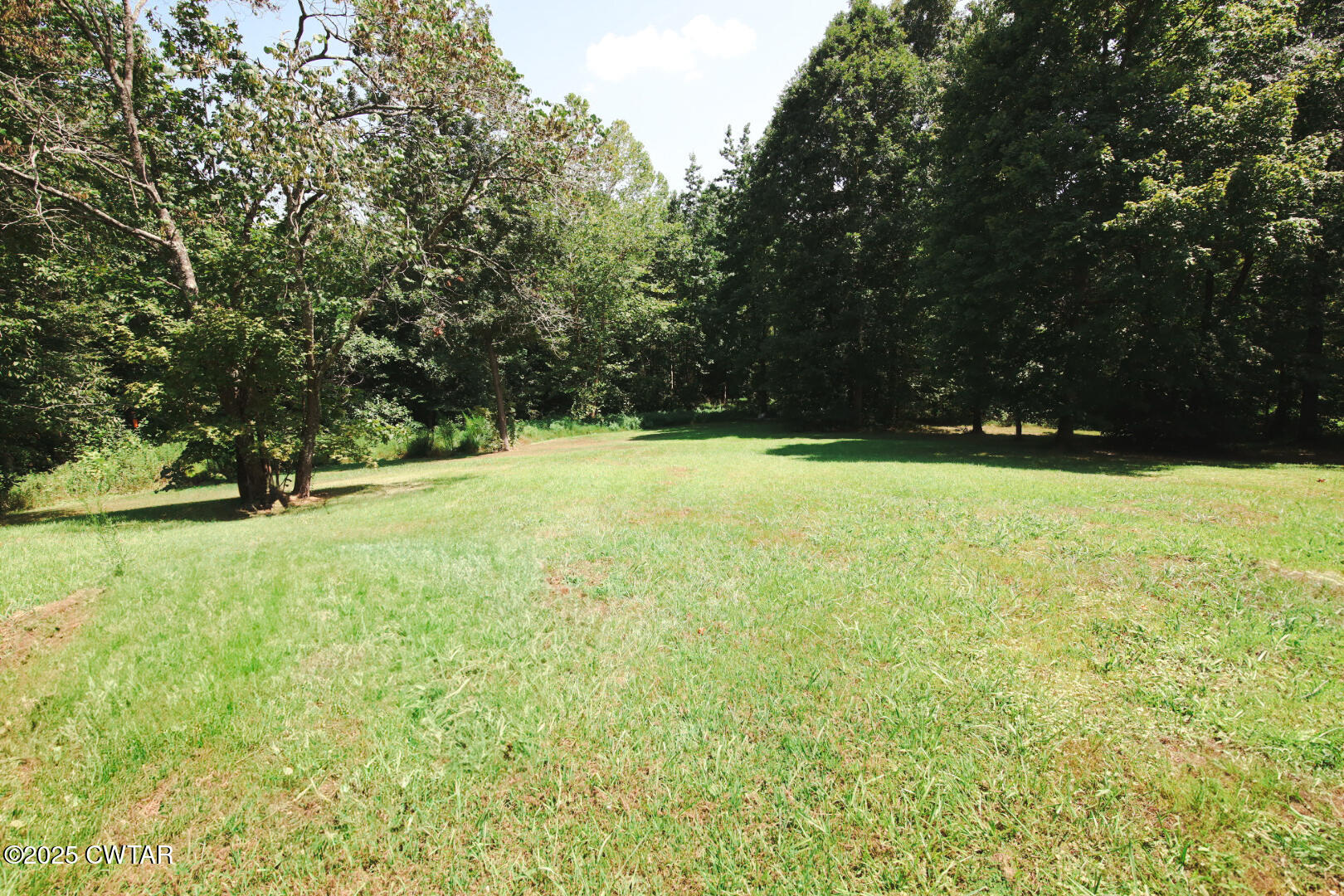 1374 Mifflin Road Jackson, TN 38301 - Photo 6 of 23 a view of an outdoor space and a yard