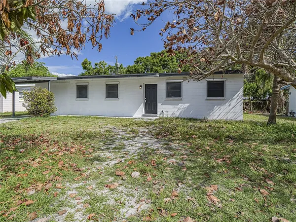 $1,695 | 734 5th Place Southwest, Vero Beach, FL 32962