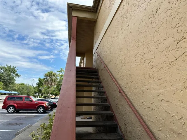 a view of yard with seating space