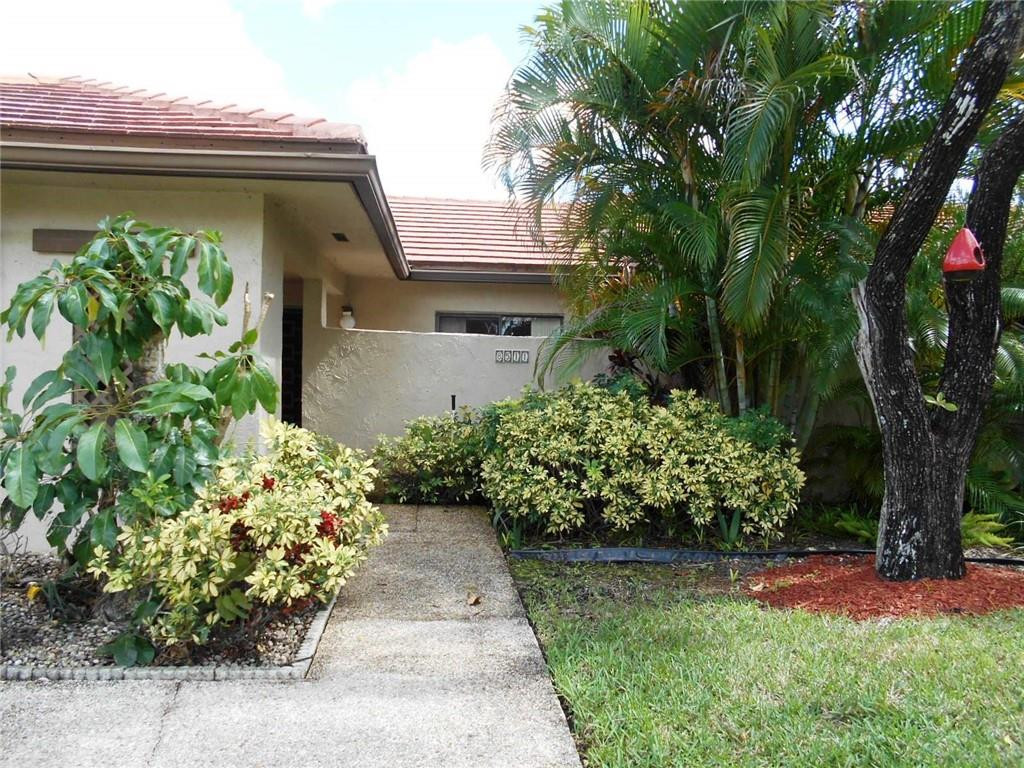 8511 Casa Del Lago Boca Raton, FL 33433 - Photo 2 of 28 Photo 2