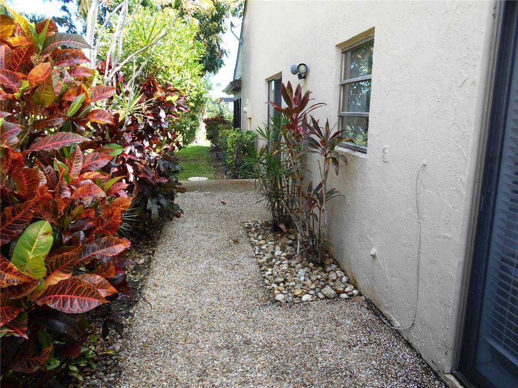 8511 Casa Del Lago Boca Raton, FL 33433 - Photo 23 of 28 Photo 23