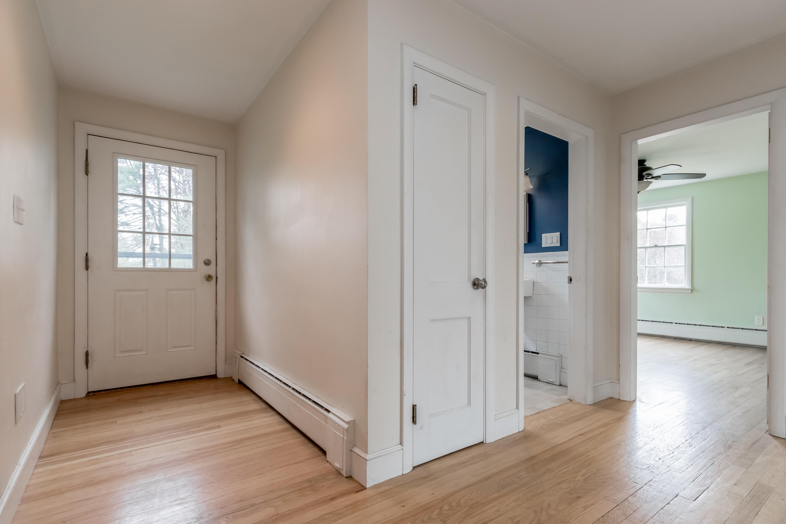 97 Middle Road Cumberland Center, ME 04021 - Photo 21 of 37 20220516AV-71049