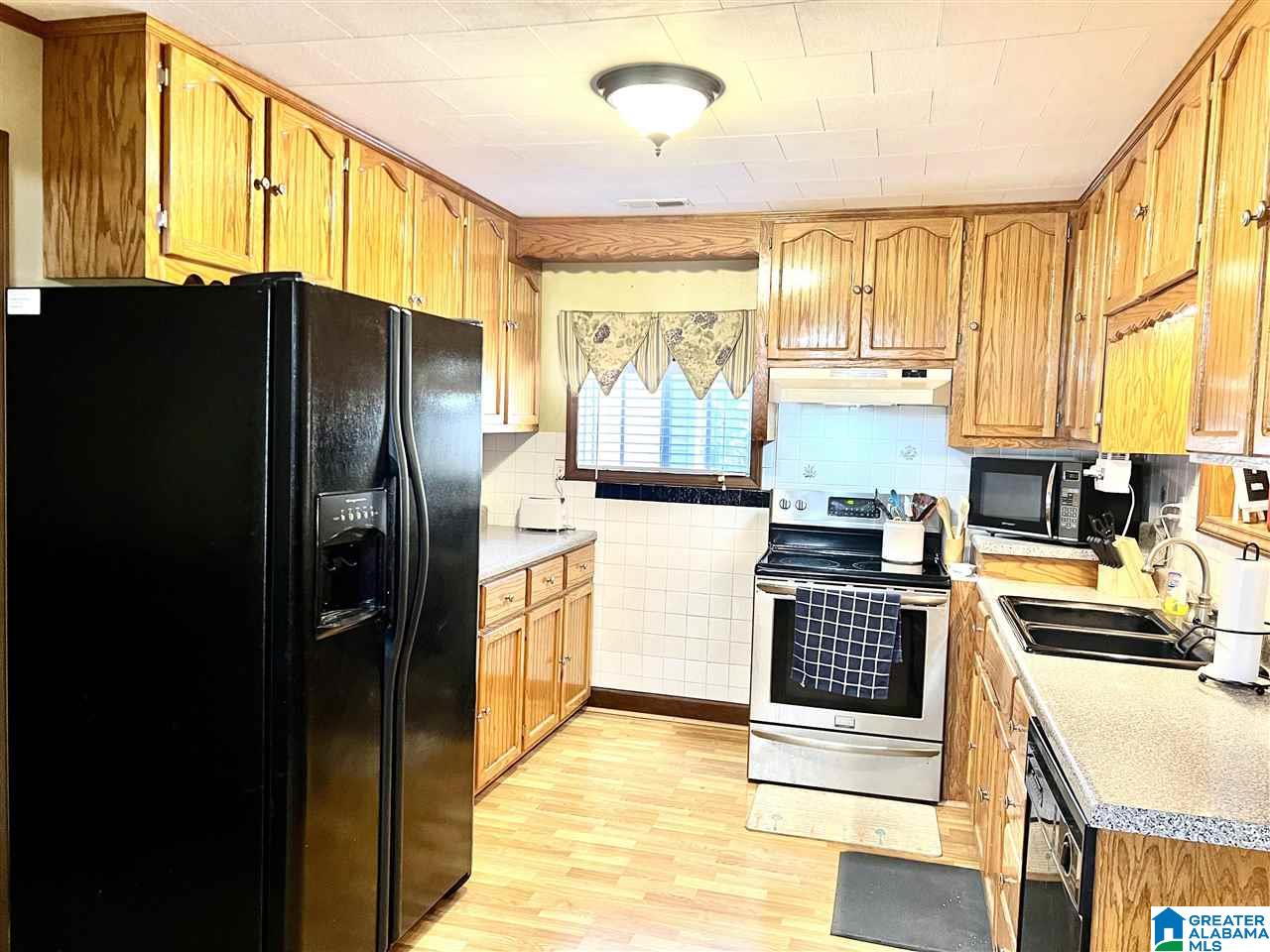 1511 Lee Street Gadsden, AL 35907 - Photo 6 of 41