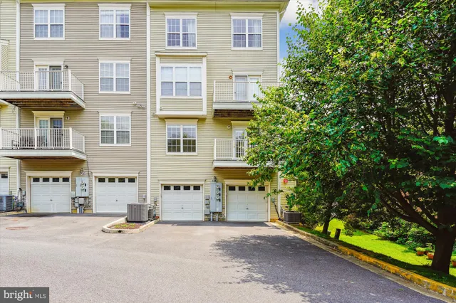 $524,900 | 604 Highland Ridge Avenue, Unit 100, Gaithersburg, MD 20878