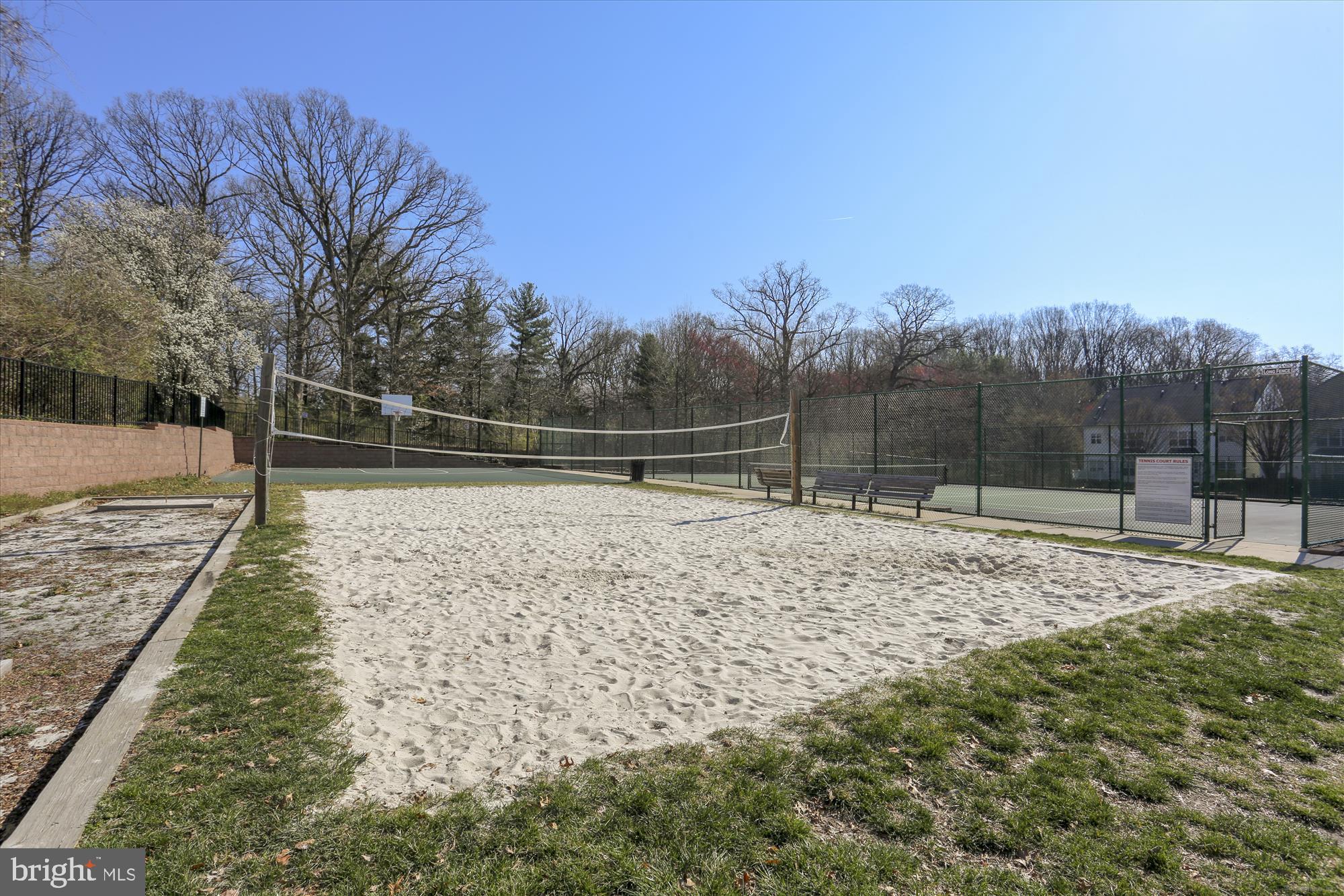 604 Highland Ridge Avenue, Unit 100 Gaithersburg, MD 20878 - Photo 44 of 46 a view of outdoor space with garden