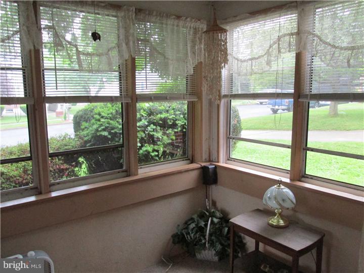 613 Ruth Avenue Aston, PA 19014 - Photo 4 of 22 Sun Room