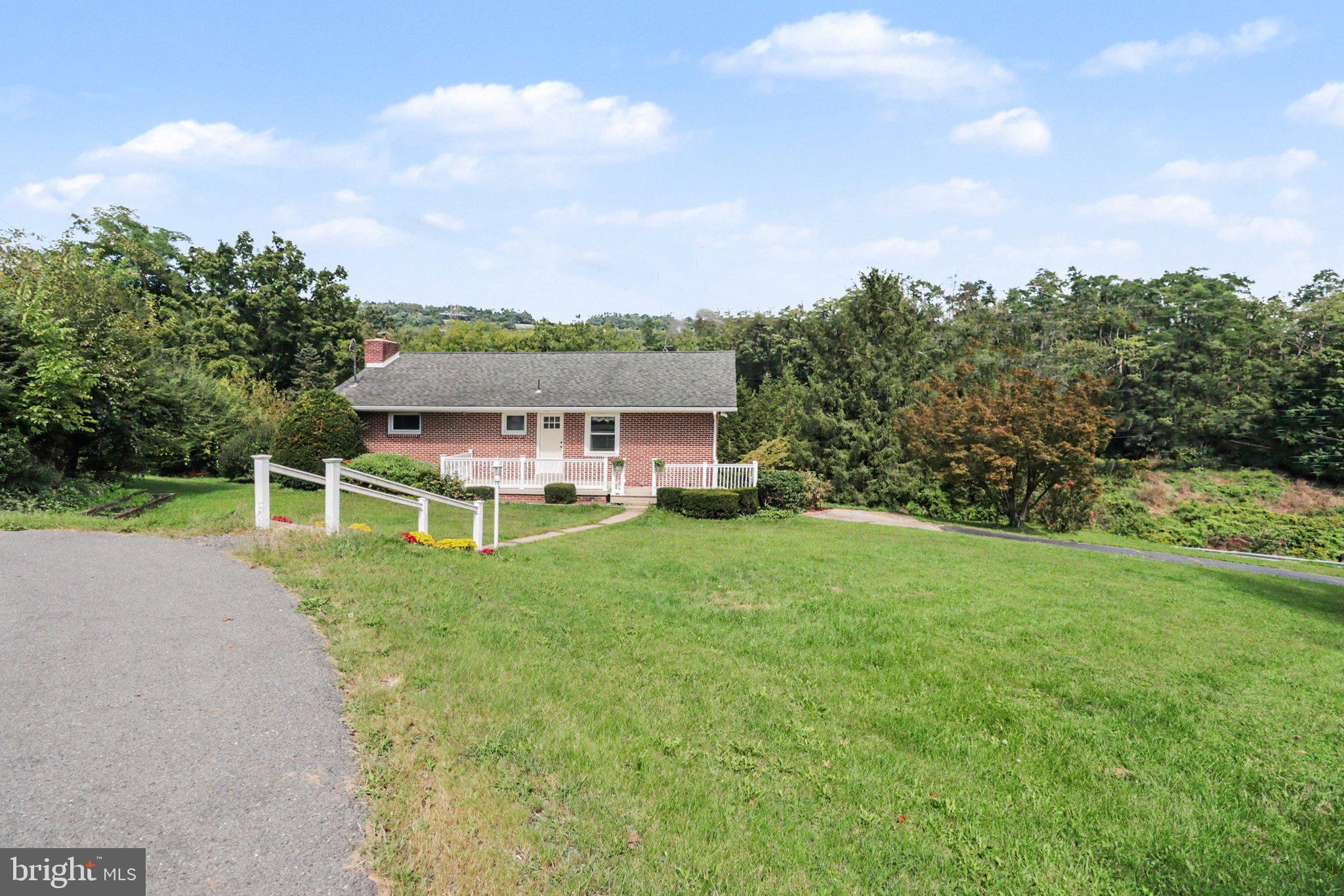 1445 Loop Road Lewistown, PA 17044 - Photo 2 of 31 Gallery Image 2
