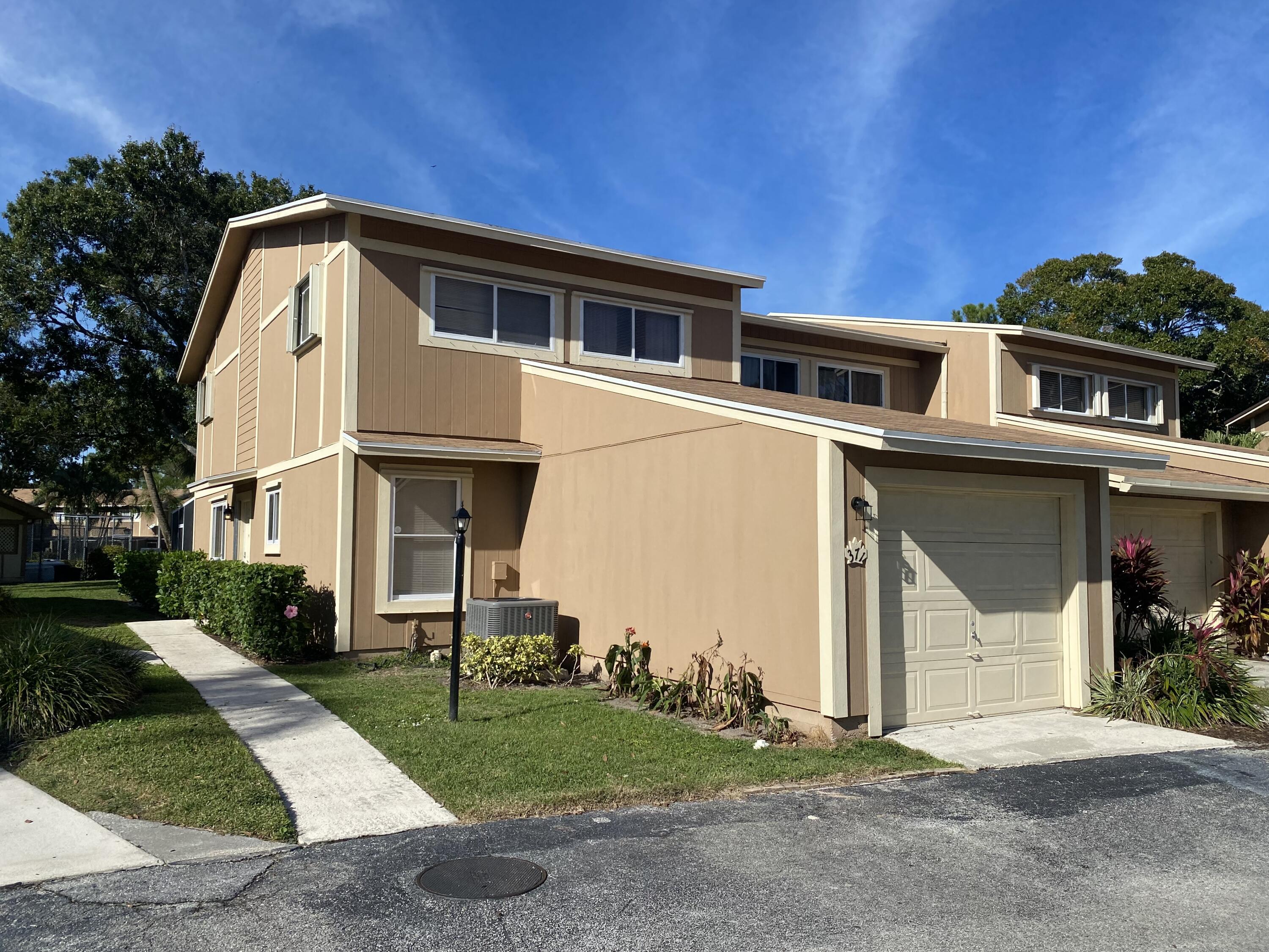 371 Maplecrest Circle Jupiter, FL 33458 - Photo 1 of 16 B32A1DC1-70FF-4B96-90BB-4E5FBEC131D7