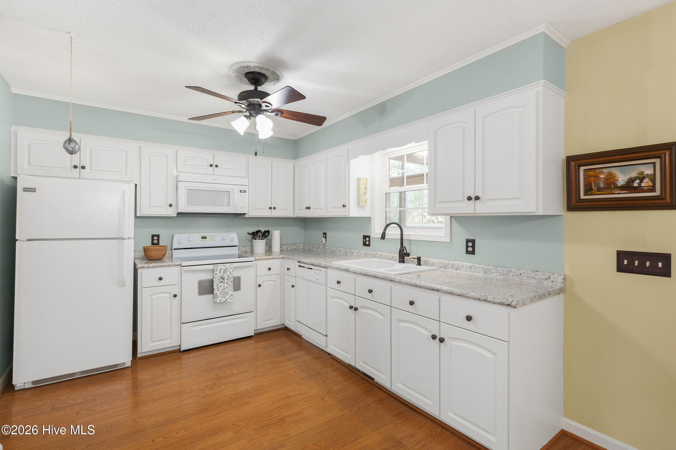 650 Hidden Valley Road Wilmington, NC 28409 - Photo 26 of 51 HiddenVally650-7kitShaneL33A5098-CR2