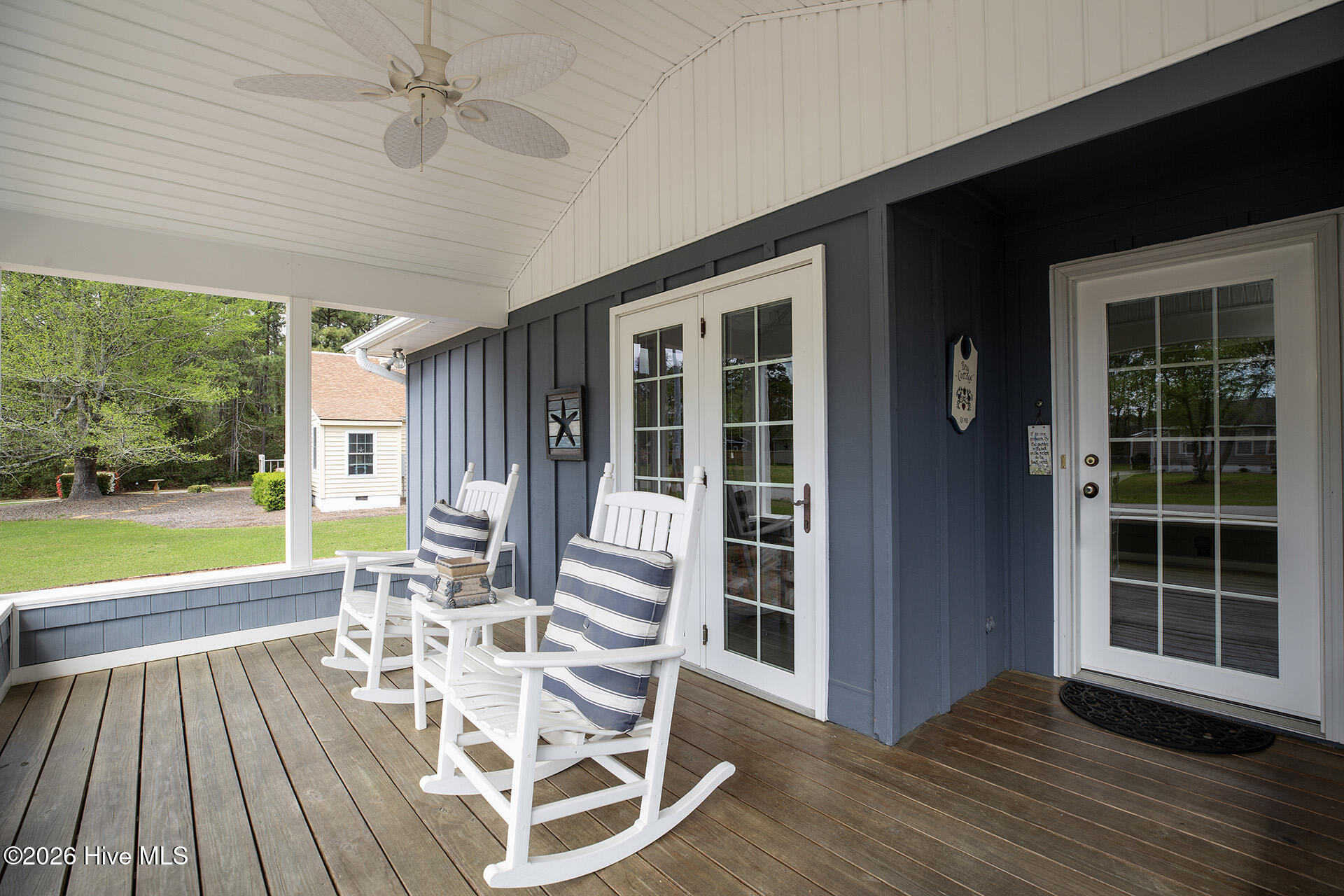 650 Hidden Valley Road Wilmington, NC 28409 - Photo 10 of 51 HiddenVally650-2fprchShaneL33A4901 copy