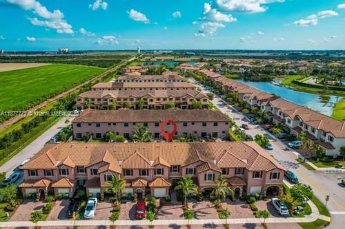 3772 Southeast 2nd Drive, Unit 3772 Homestead, FL 33033 - Photo 31 of 36 a view of a city with lots of houses