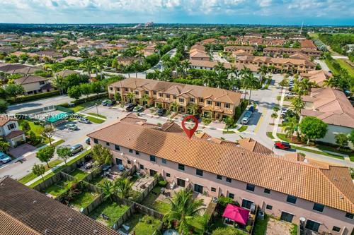 3772 Southeast 2nd Drive, Unit 3772 Homestead, FL 33033 - Photo 32 of 36 an aerial view of a city