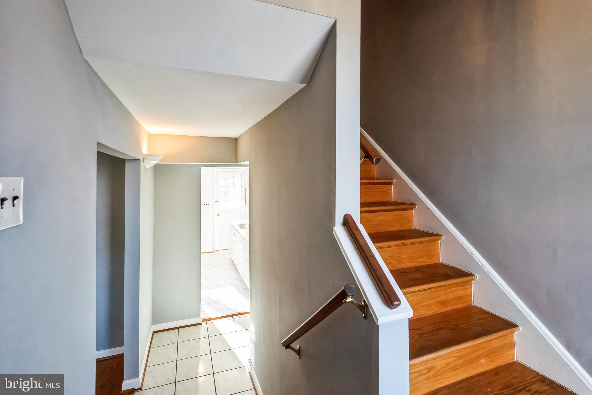2215 Solmar Drive Silver Spring, MD 20904 - Photo 5 of 34 a view of an entryway