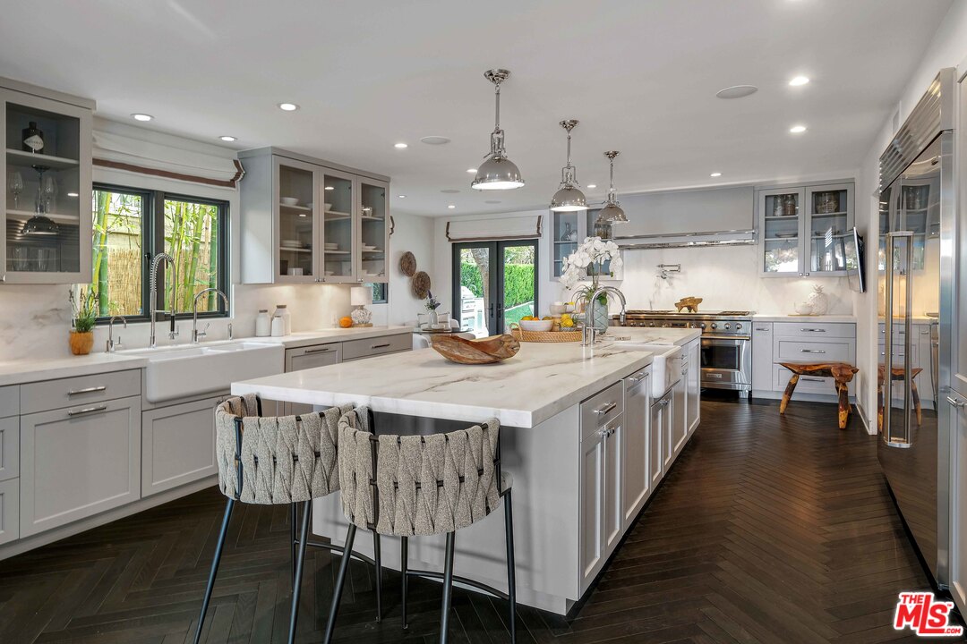 49 Mabery Road Santa Monica, CA 90402 - Photo 8 of 31