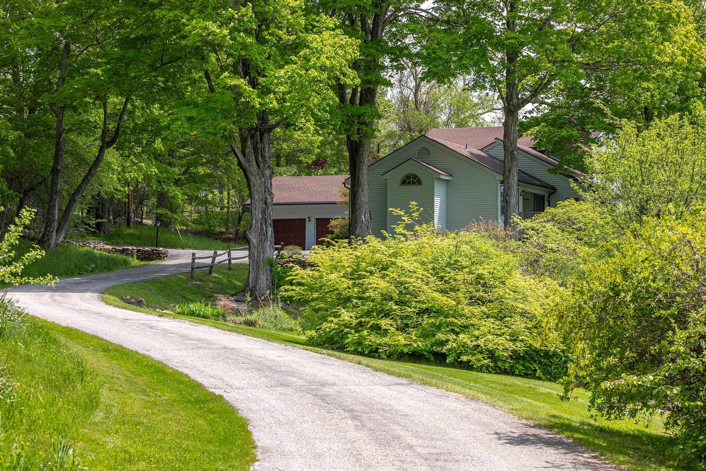 39 Eagle Ridge Dorset, VT 05251 - Photo 2 of 44