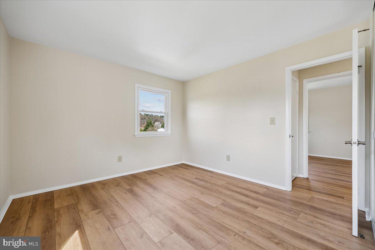 11924 Fernshire Road Gaithersburg, MD 20878 - Photo 34 of 74 Bright and airy blank canvas awaits.