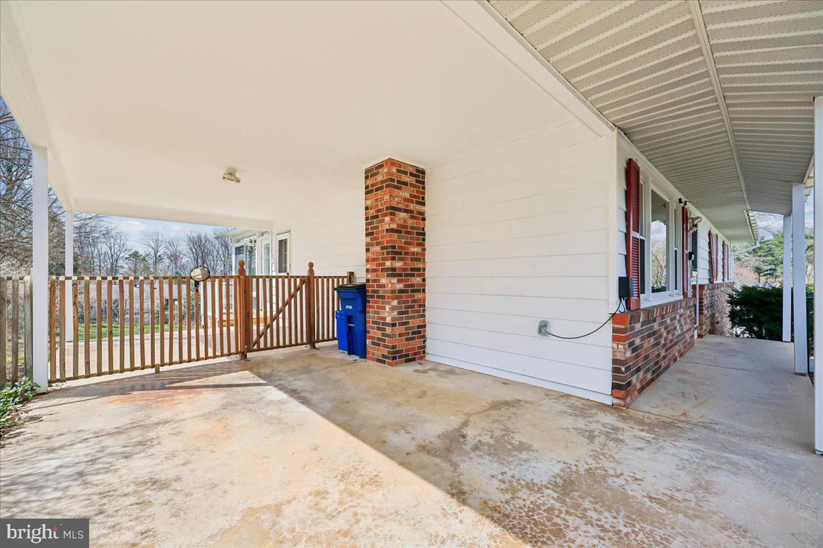 11924 Fernshire Road Gaithersburg, MD 20878 - Photo 64 of 74 a view of a balcony with an outdoor space