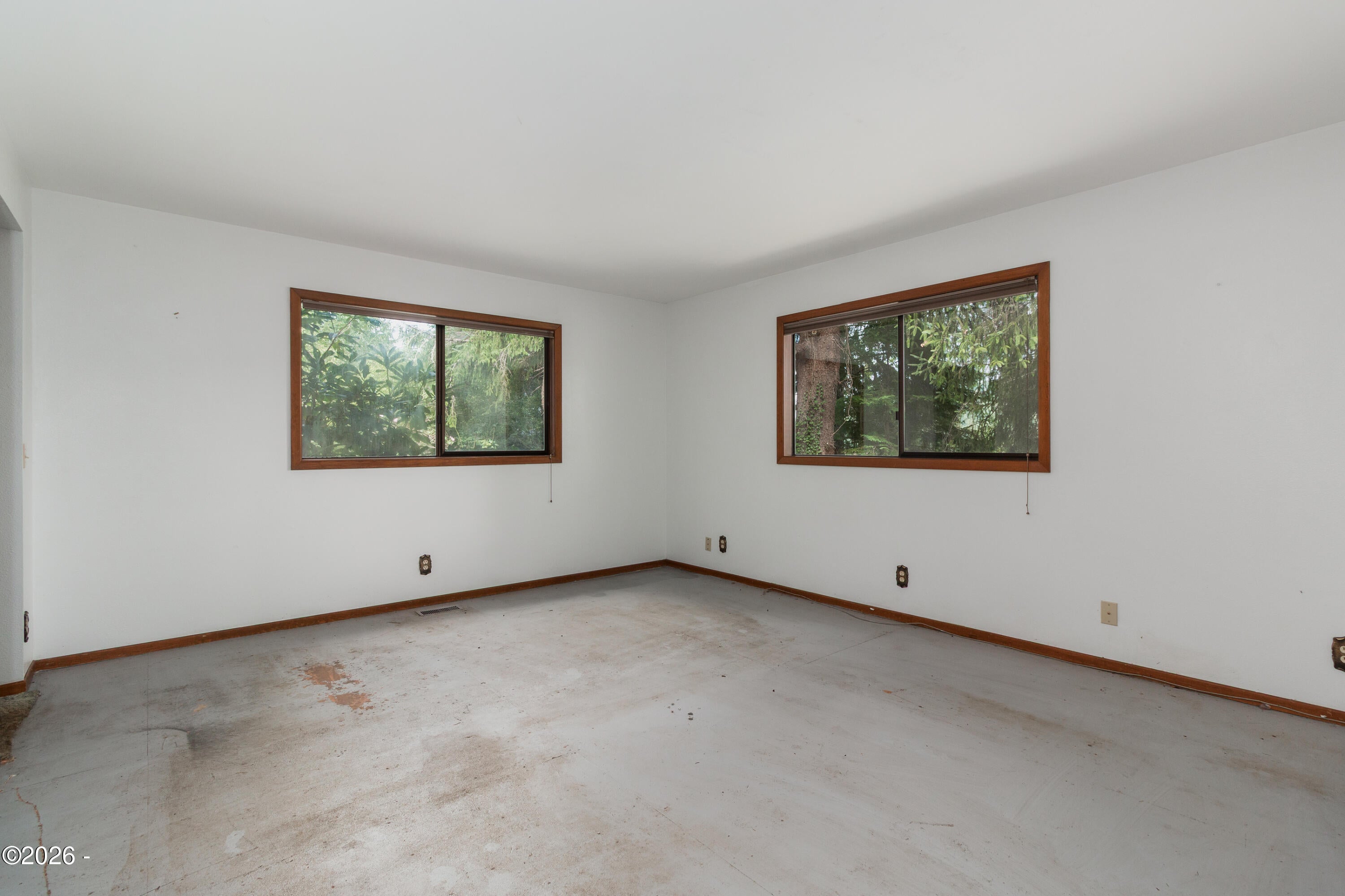 82 East Rainbow Road Waldport, OR 97394 - Photo 19 of 35 Gallery Image 19