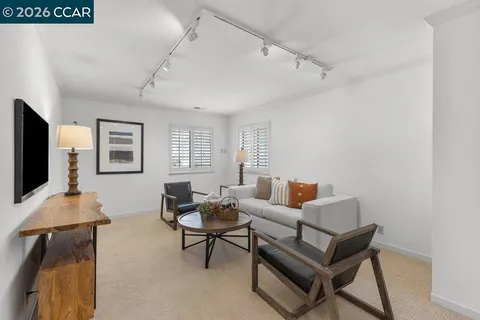 $2,195,000 | 1239 Whispering Oaks Drive, Danville, CA 94506