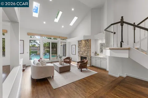 $2,195,000 | 1239 Whispering Oaks Drive, Danville, CA 94506