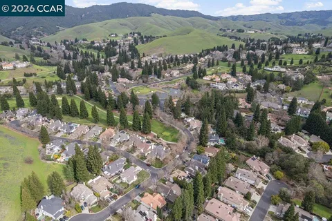 $2,195,000 | 1239 Whispering Oaks Drive, Danville, CA 94506