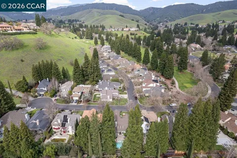 $2,195,000 | 1239 Whispering Oaks Drive, Danville, CA 94506