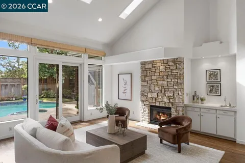 $2,195,000 | 1239 Whispering Oaks Drive, Danville, CA 94506