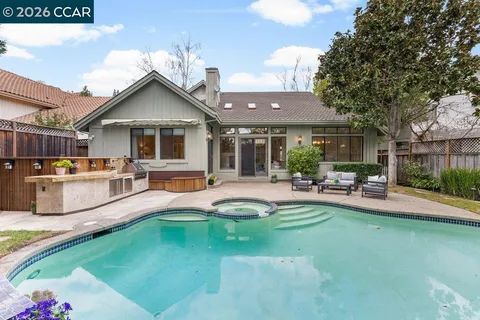 $2,195,000 | 1239 Whispering Oaks Drive, Danville, CA 94506