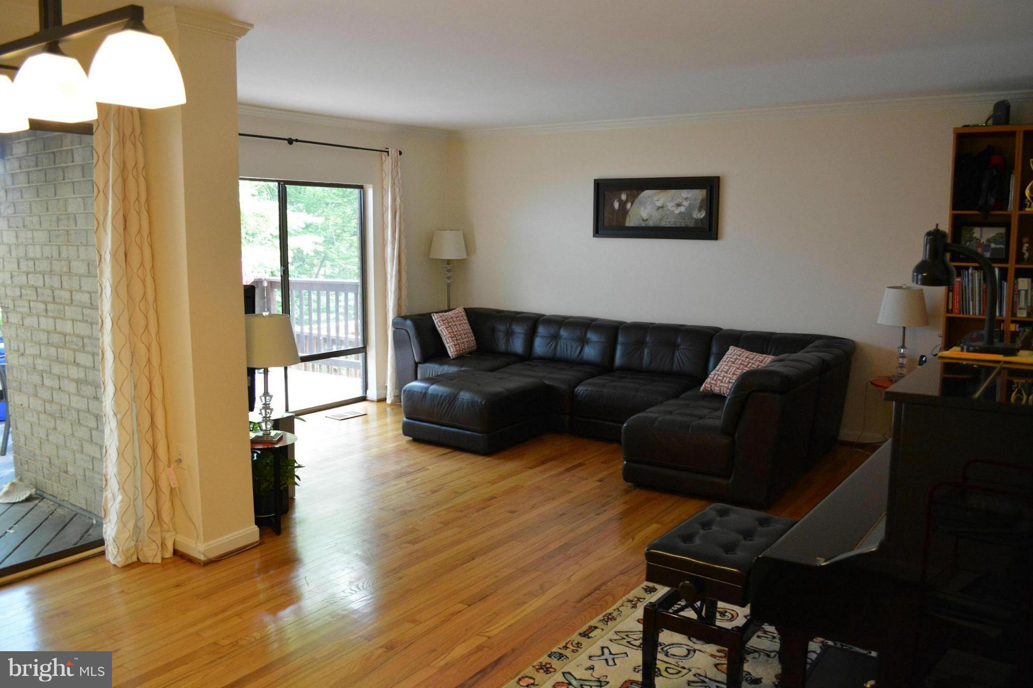 8116 Inverness Ridge Road Potomac, MD 20854 - Photo 9 of 26 Interior (General)