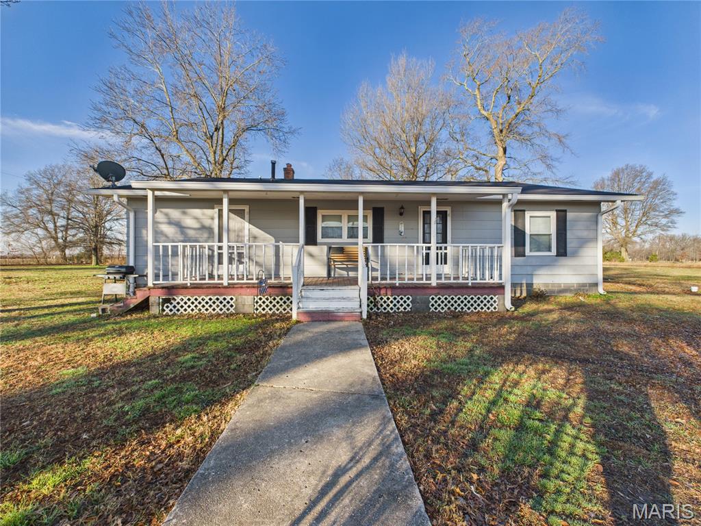 17086 North County Line Road Bernie, MO 63822 - Photo 1 of 34