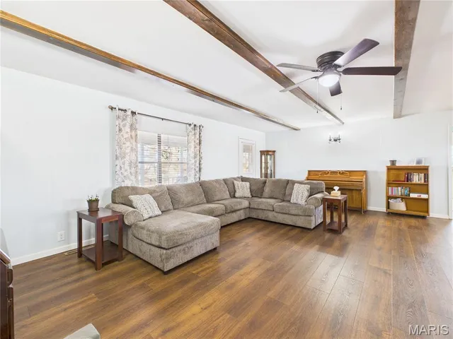 $245,000 | 17086 North County Line Road, Bernie, MO 63822