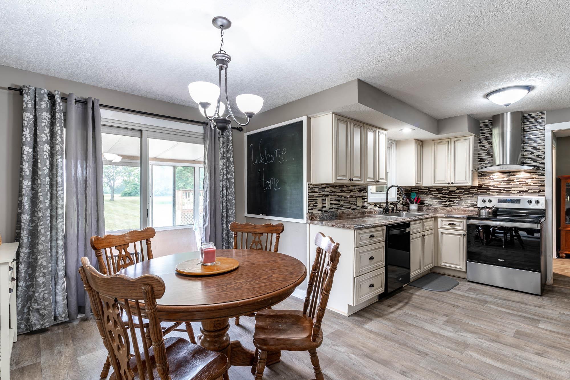 15712 Wappes Road Churubusco, IN 46723 - Photo 11 of 35