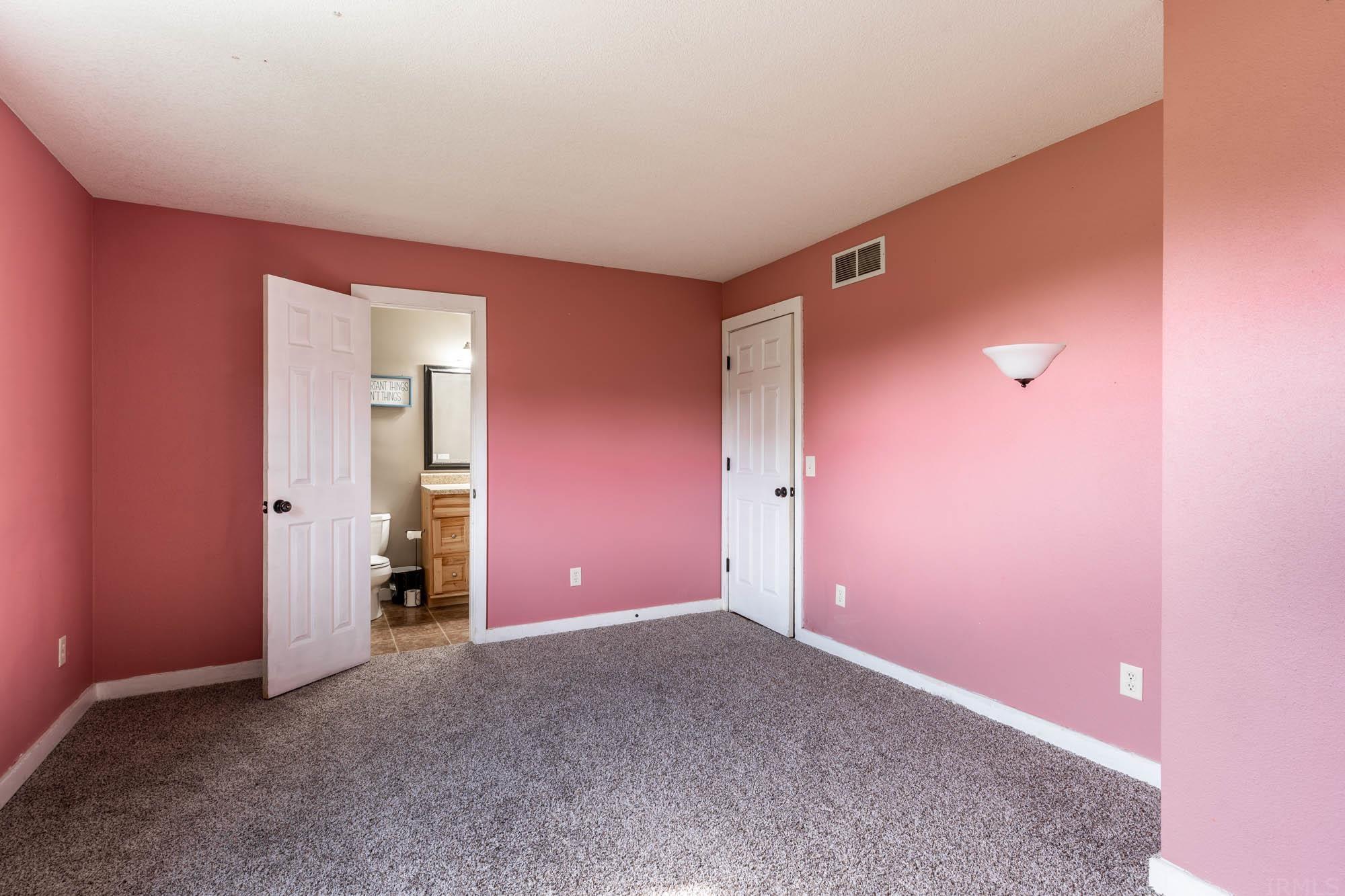 15712 Wappes Road Churubusco, IN 46723 - Photo 15 of 35