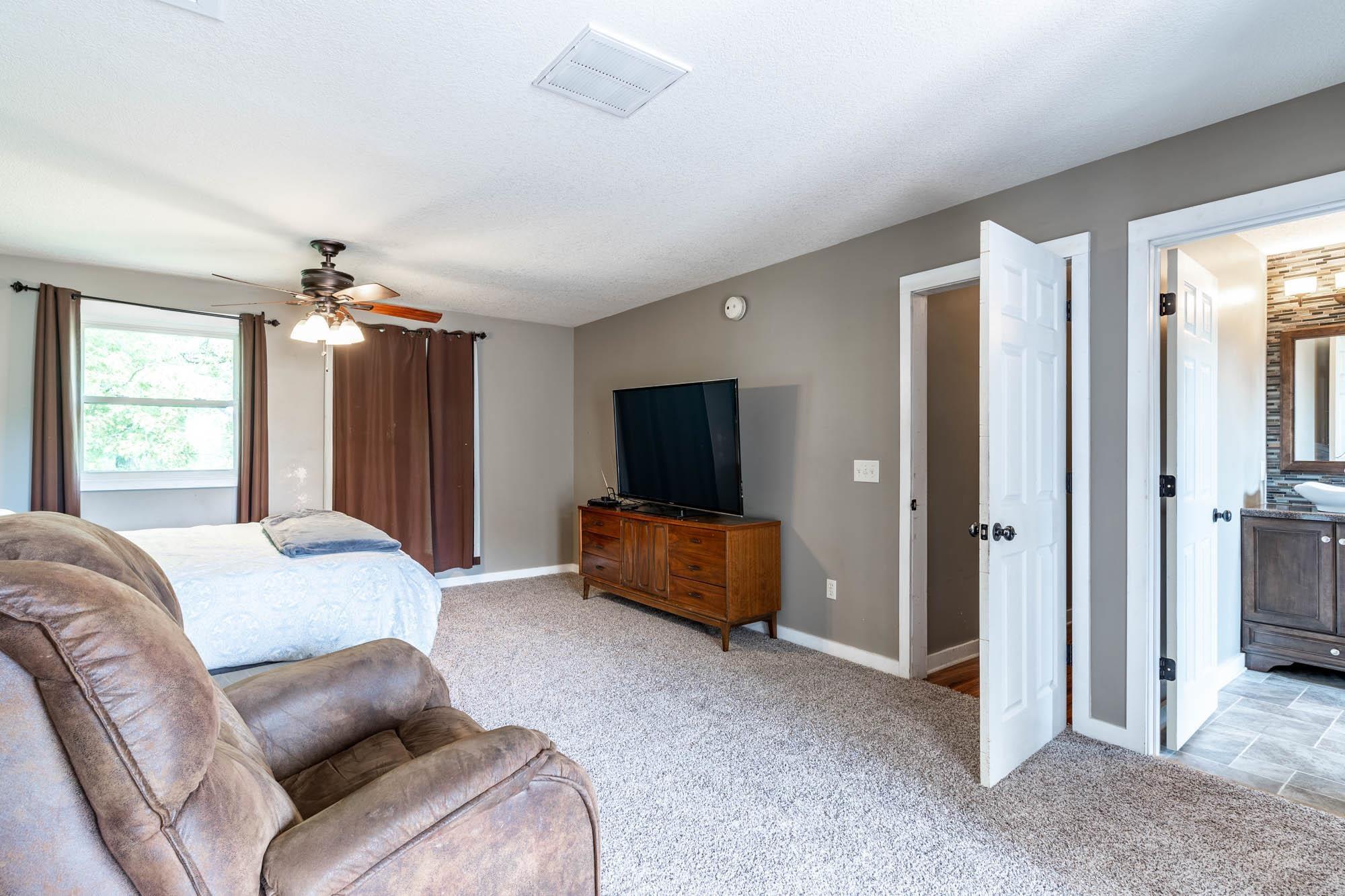 15712 Wappes Road Churubusco, IN 46723 - Photo 22 of 35