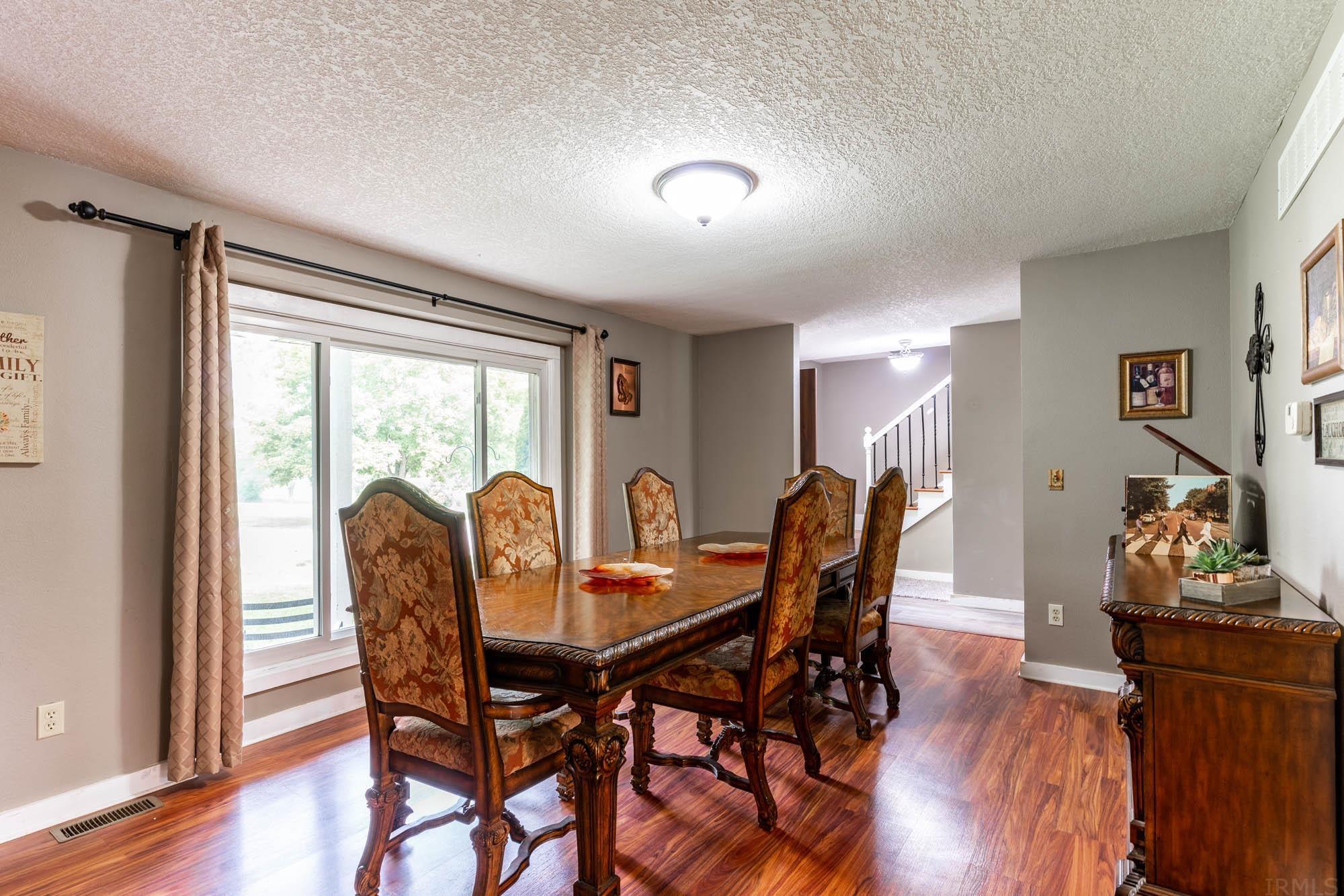 15712 Wappes Road Churubusco, IN 46723 - Photo 5 of 35