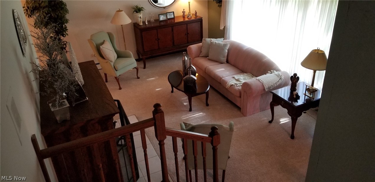 591 Griffith Road Akron, OH 44312 - Photo 7 of 32 Living Room