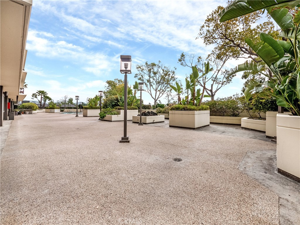 222 Monterey Road, Unit 1205 Glendale, CA 91206 - Photo 46 of 50