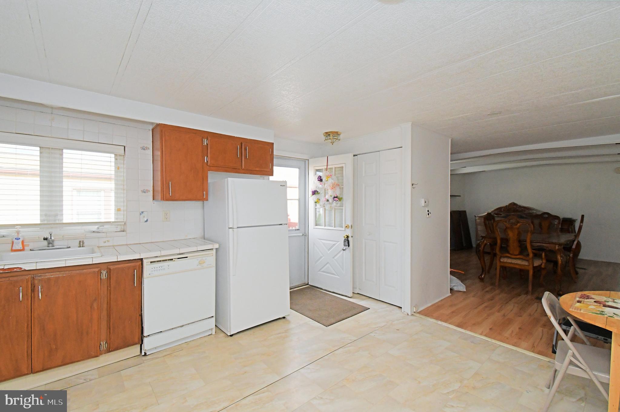 177 Bent Pine Hill North Wales, PA 19454 - Photo 3 of 14 a kitchen with a sink stove and refrigerator