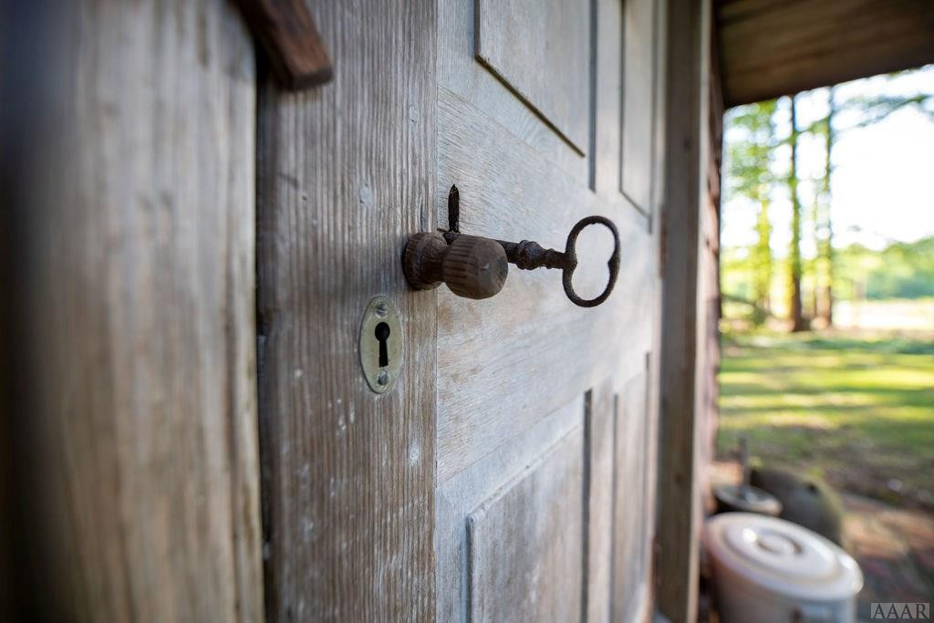 303 Republican Road Windsor, NC 27983 - Photo 10 of 46 Gallery Image 10