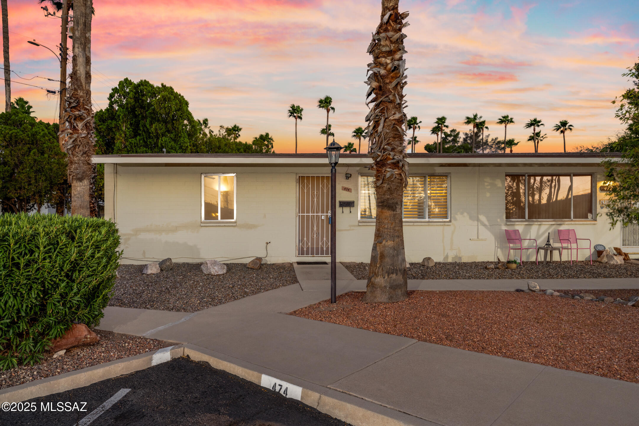 474 North Silverbell Road Tucson, AZ 85745 - Photo 2 of 26 Gallery Image 2